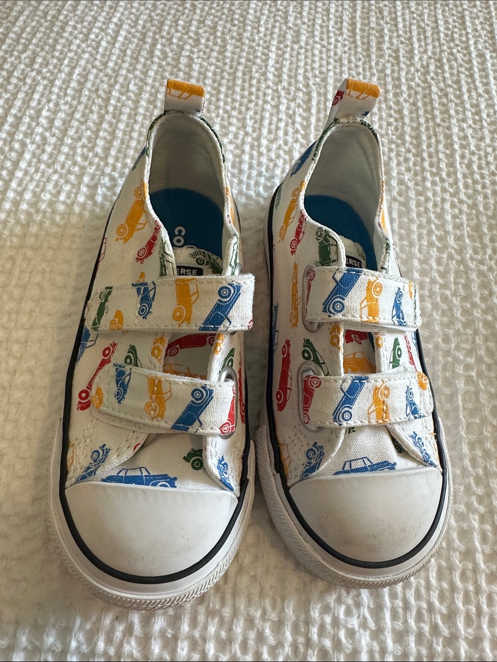 Converse Kids White Canvas Sneakers with Multicolor Car Print